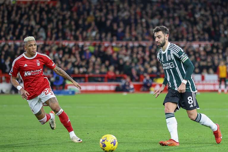 FOOTBALL - ENGLISH CHAMP - NOTTINGHAM v MANCHESTER UNITED