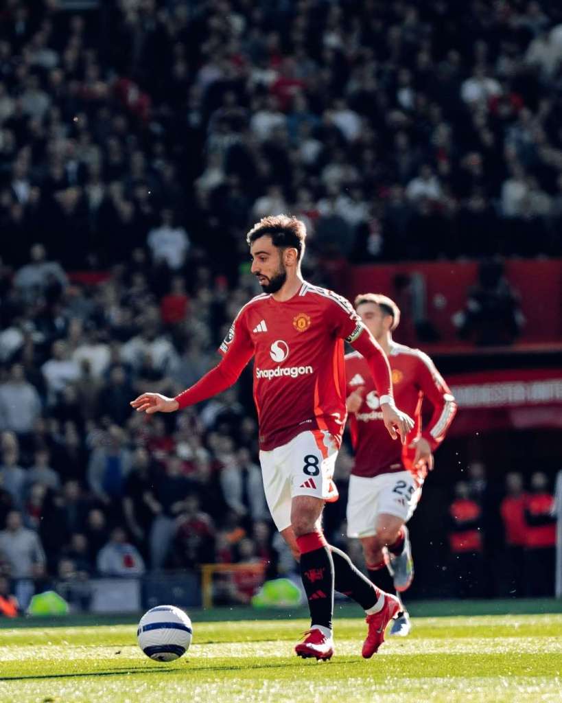 Searching for the opener #MUFC #ManUtd #OldTrafford #PremierLeague ( )