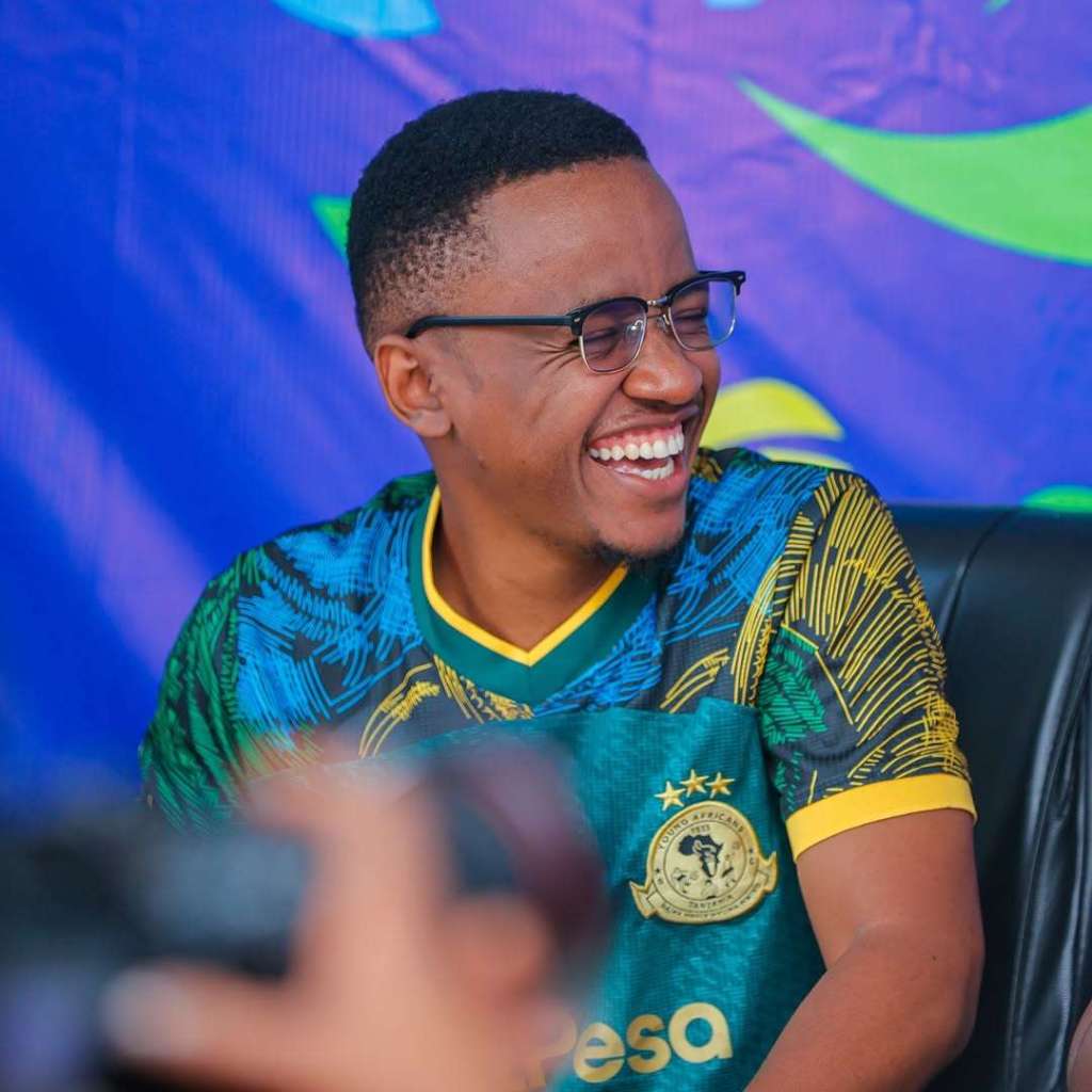 Ali Kamwe Ofisa Habari