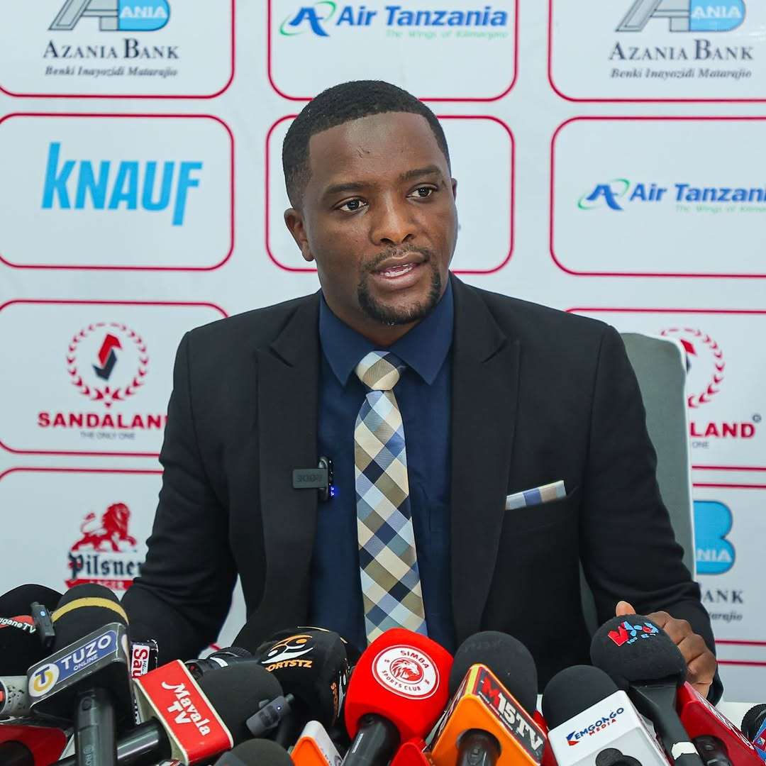 Rushine De Reuck rasmi asaini na atambulishwa Simba SC