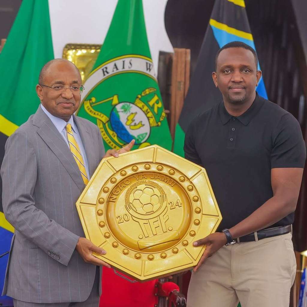 Dk- Mwinyi na Injinia