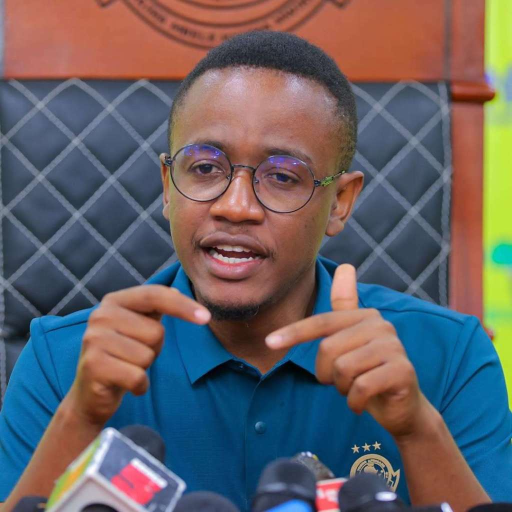 Ali Kamwe (-)