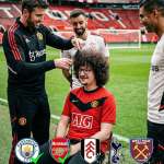 West Ham vs Manchester United: Unamjua shabiki ‘The United Strand’ aliyeahidi kunyoa nywele wakishinda leo?