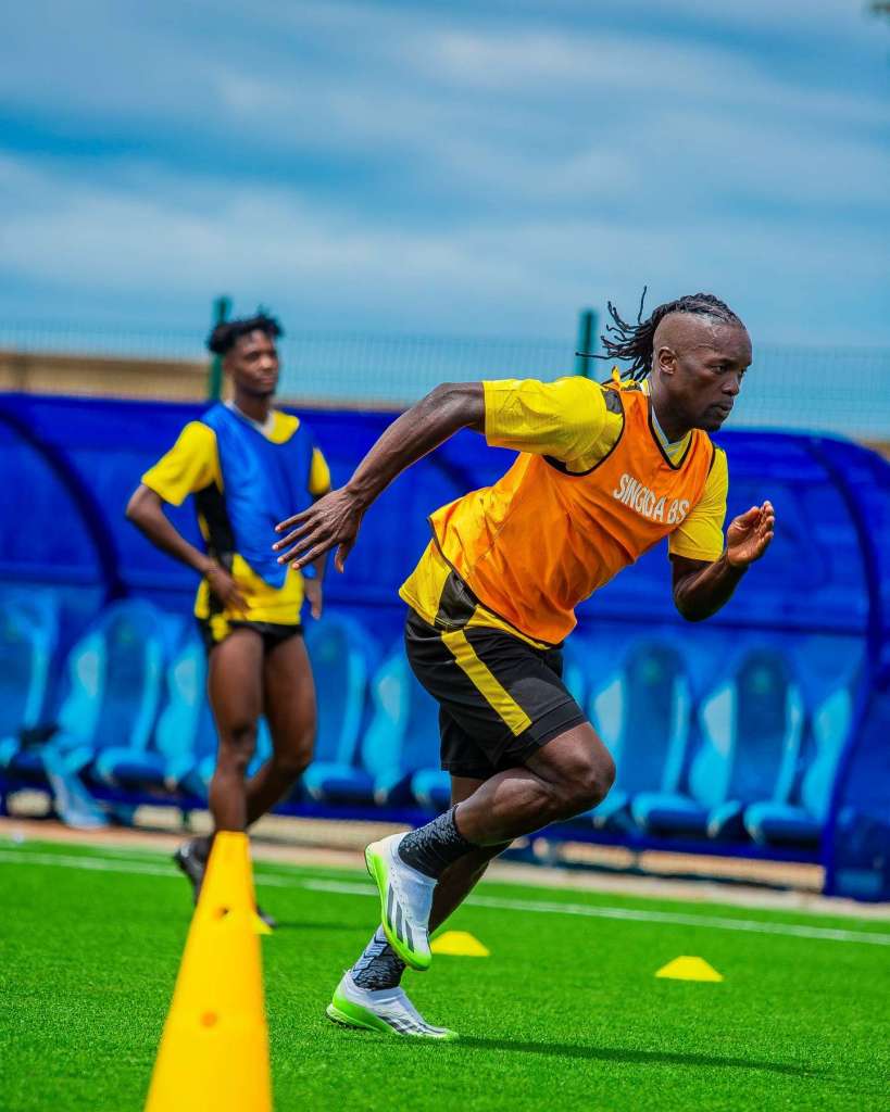 Ht: Singida Black Stars 1-1 Simba SC