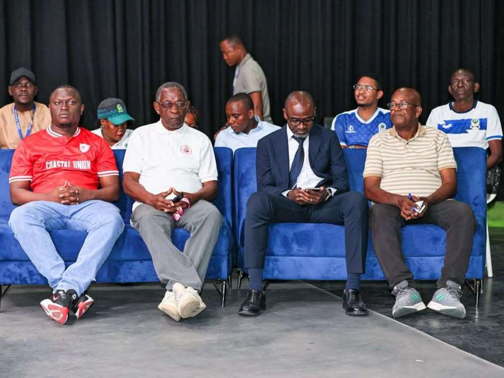 Baadhi ya viongozi wa timu zilizofika Robo Fainali na wadau wakifuatilia