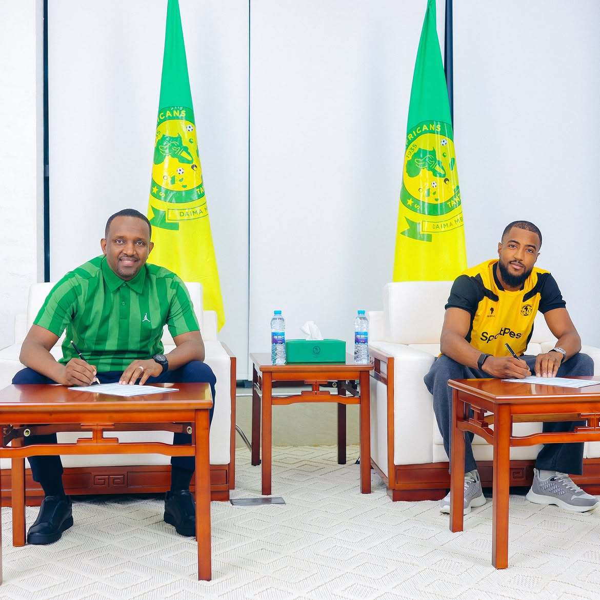 Toure akisaini Yanga SC