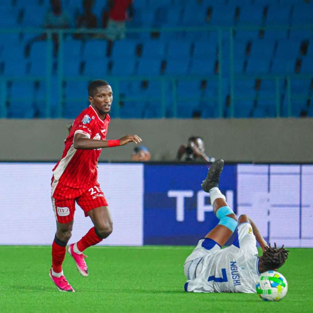 Yusuph Kagoma vs Mashujaa FC